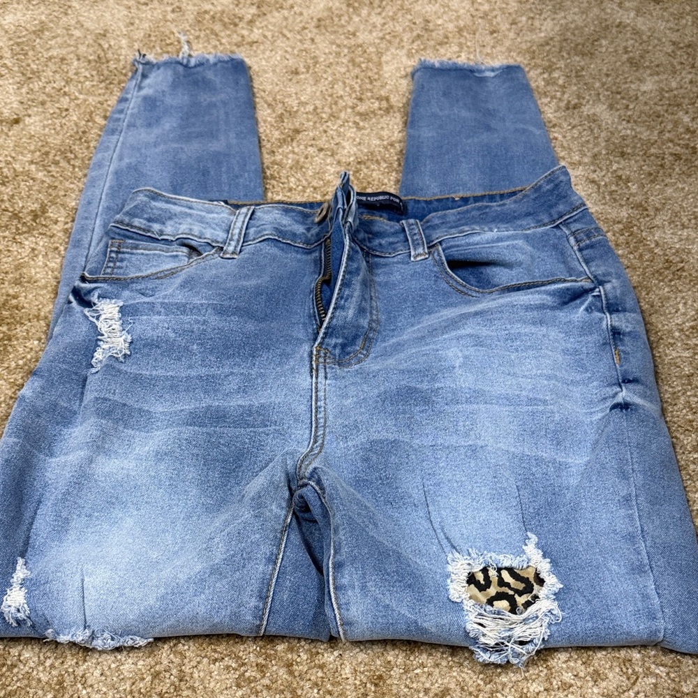 Trendy Distressed Blue Skinny Jeans